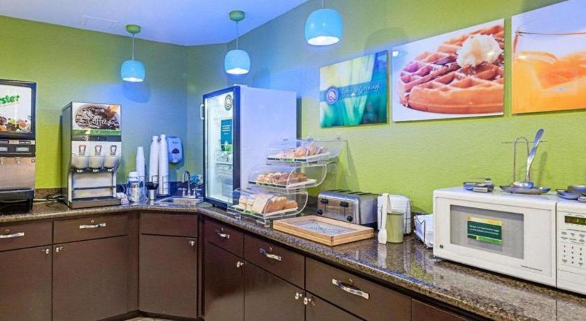 Quality Suites Sulphur Εξωτερικό φωτογραφία