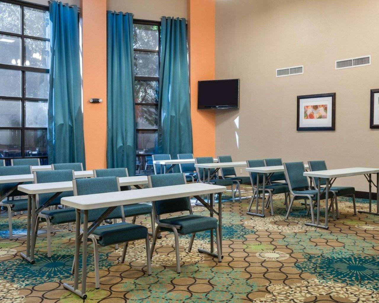 Quality Suites Sulphur Εξωτερικό φωτογραφία