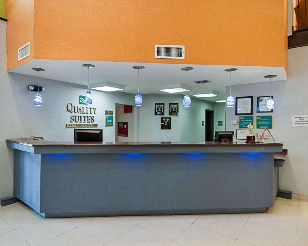 Quality Suites Sulphur Εξωτερικό φωτογραφία
